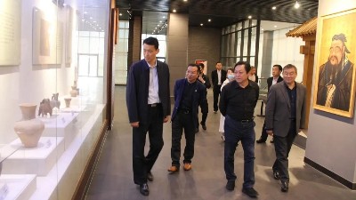 泰安市工信局領(lǐng)導來公司考察 人才梯次培育工程