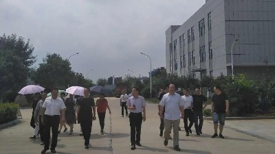 合作交流、共創(chuàng)共享 ——江蘇句容酒業(yè)來金彩山酒文化產(chǎn)業(yè)園考察交流